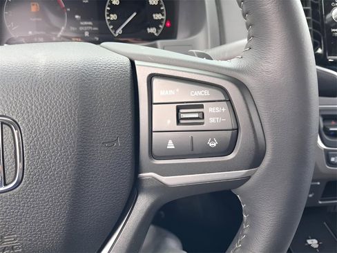 Certified 2025 Honda Ridgeline RTL image 30