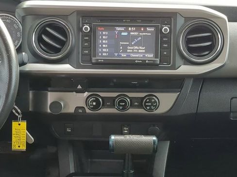 Used 2017 Toyota Tacoma SR5 image 18