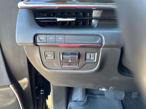 Used 2022 Cadillac Escalade ESV Sport Platinum w/ LPO, ONYX Package image 29