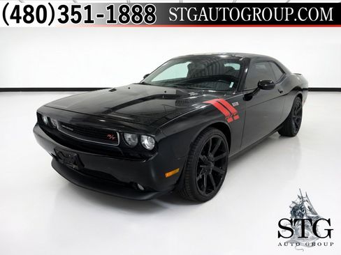 Used 2013 Dodge Challenger R/T RWD image 1