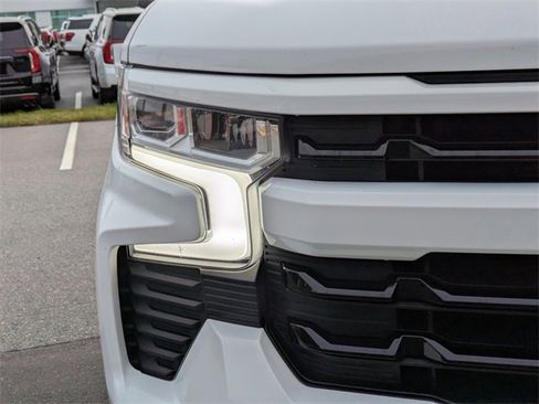 Used 2023 Chevrolet Silverado 1500 RST image 11