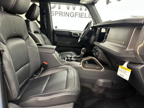 New 2025 Ford Bronco Badlands image 8