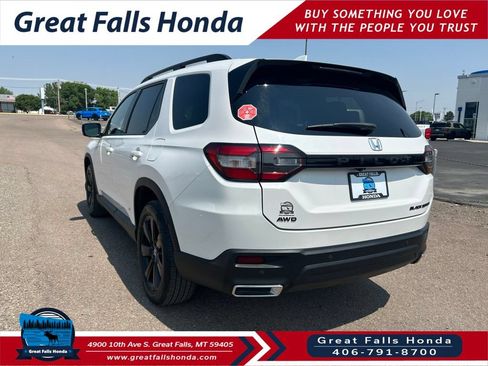 Used 2025 Honda Pilot Black Edition image 5