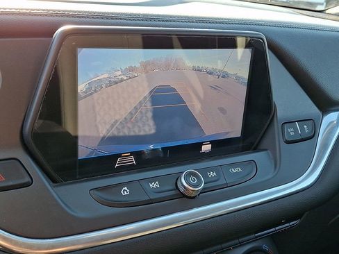 Used 2019 Chevrolet Blazer LT image 18