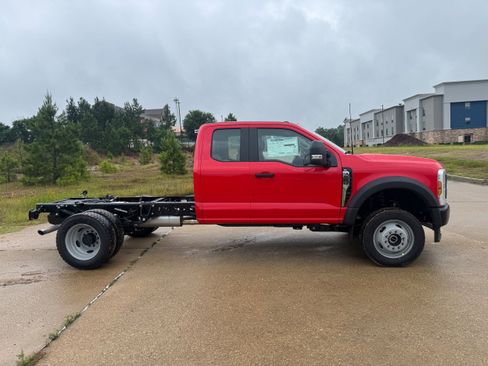New 2025 Ford F550 4x4 Supercab Super Duty image 25