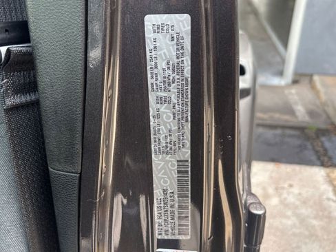 Used 2025 Jeep Wrangler Unlimited Sahara AWD/4WD image 29
