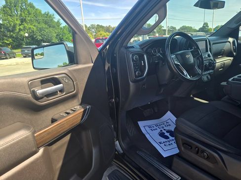 Used 2020 Chevrolet Silverado 1500 LT w/ All-Star Edition AWD/4WD image 6