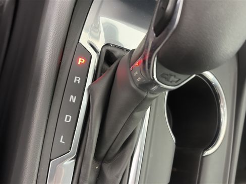 Used 2023 Chevrolet Equinox LS w/ LS Convenience Package FWD image 24