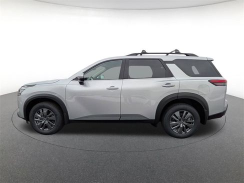 New 2025 Nissan Pathfinder SV image 8