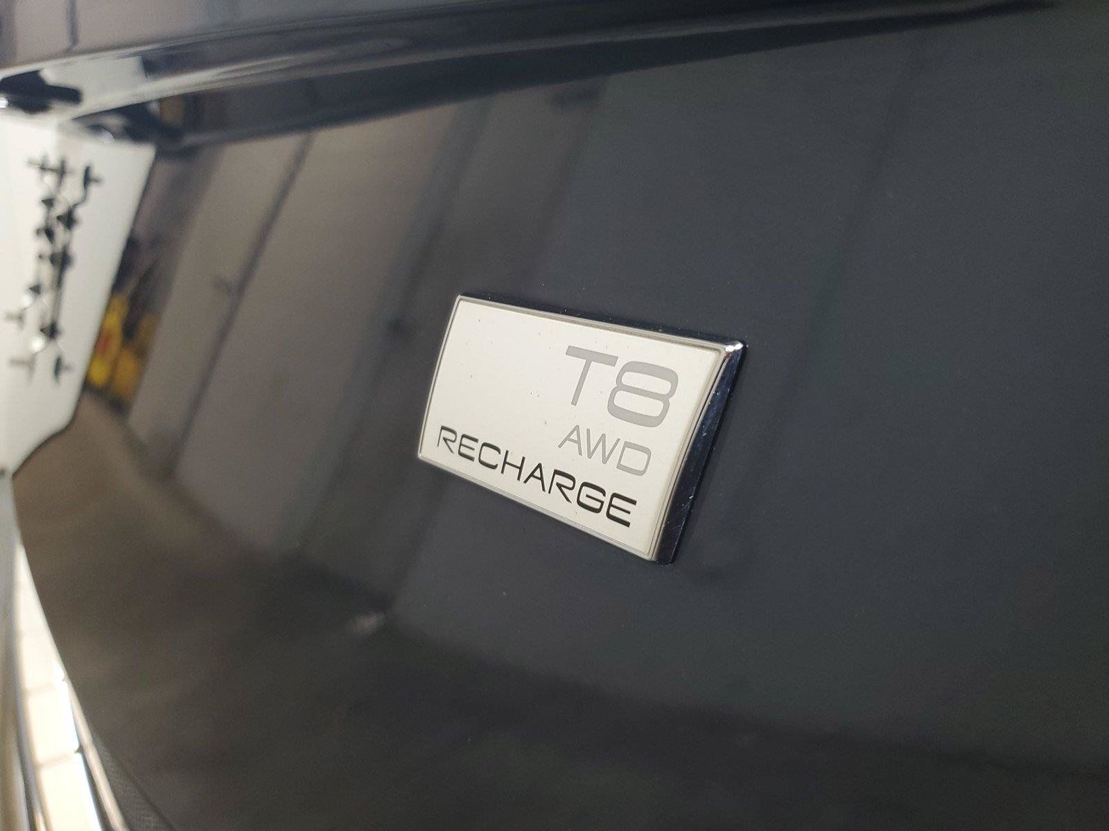 Certified 2024 Volvo XC90 T8 Plus AWD/4WD image 4