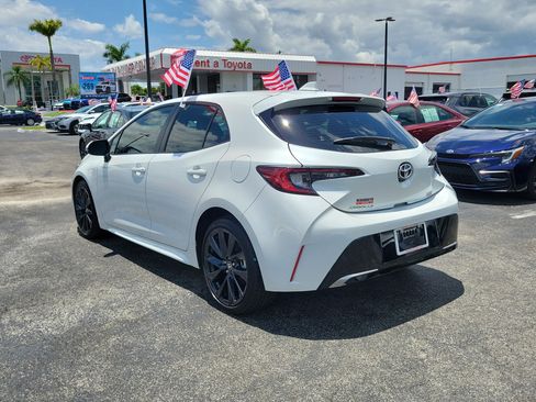 Used 2025 Toyota Corolla XSE FWD image 8