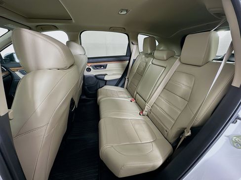 Used 2020 Honda CR-V Touring image 29