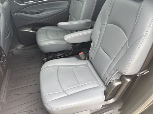 Used 2023 Buick Enclave Essence w/ Experience Buick Package AWD/4WD image 17