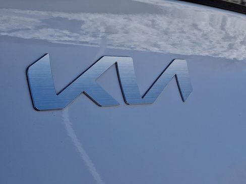 Used 2023 Kia Sportage EX FWD image 30