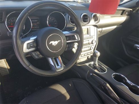 Used 2015 Ford Mustang Coupe image 11