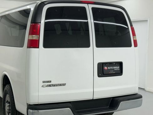 Used 2012 Chevrolet Express 3500 LT w/ LT Preferred Equipment Group image 37
