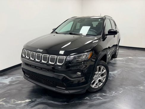 Used 2022 Jeep Compass Latitude AWD/4WD image 18