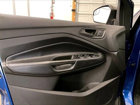 Used 2019 Ford Escape S FWD image 22