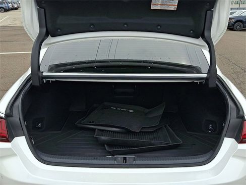 Used 2022 Lexus ES 300h w/ Accessory Package image 28