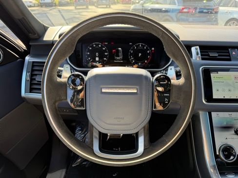 Used 2021 Land Rover Range Rover Sport HST image 15