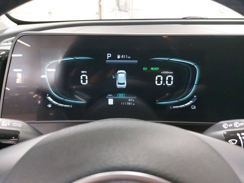 Used 2023 Kia Sportage EX AWD/4WD image 18