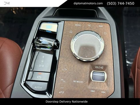 Used 2023 BMW iX M60 w/ Executive Package image 36