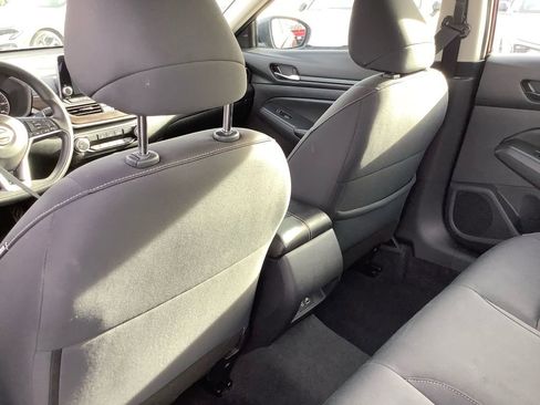 Used 2024 Nissan Altima 2.5 SV image 18