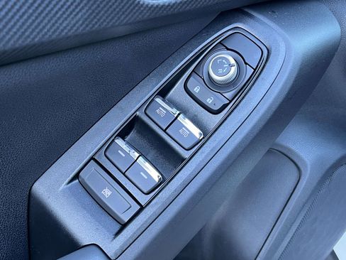 New 2025 Subaru Crosstrek 2.5i Limited w/ Crosstrek Mirror Package image 6