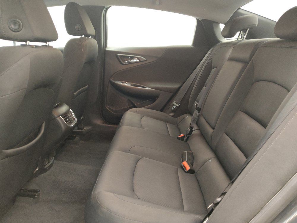 Used 2018 Chevrolet Malibu LT FWD image 18