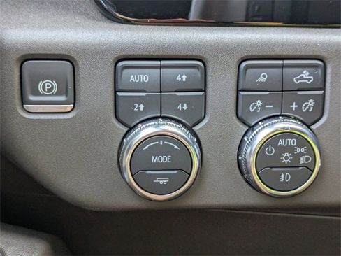 Used 2023 GMC Sierra 1500 SLT w/ SLT Premium Plus Package image 23