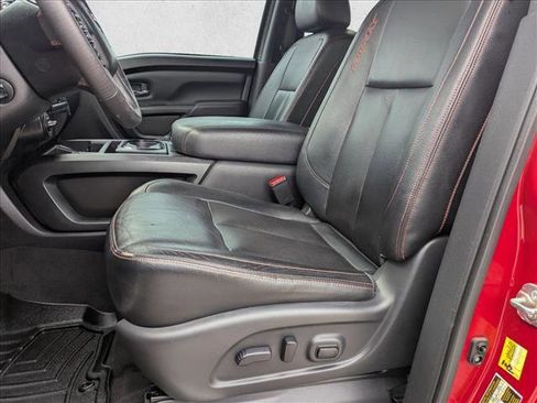 Used 2021 Nissan Titan PRO-4X w/ Pro-4x Convenience Package image 16