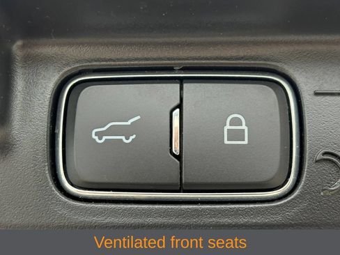 Used 2022 Ford Explorer ST AWD/4WD image 15