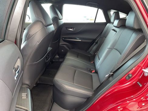 Used 2021 Toyota Venza XLE w/ Softex Package image 10