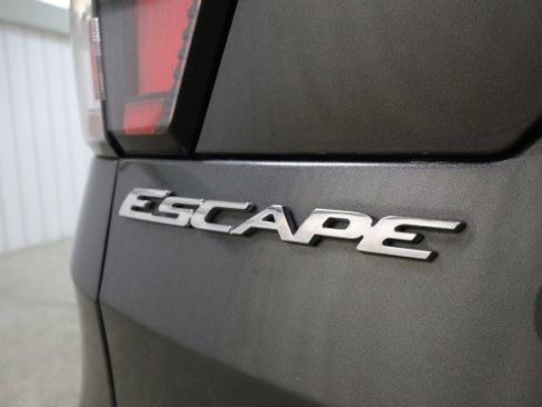 Used 2018 Ford Escape SE AWD/4WD image 22