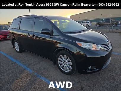 Used 2017 Toyota Sienna XLE Premium w/ Protection Package