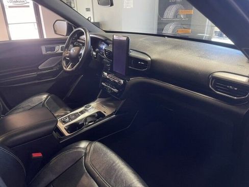 Used 2024 Ford Explorer ST w/ Equipment Group 401A image 9