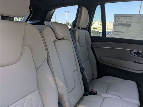 New 2026 Volvo XC90 T8 Plus w/ Protection Package Premier AWD/4WD image 13