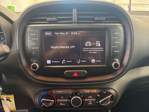 Used 2022 Kia Soul LX w/ Technology Package FWD image 19
