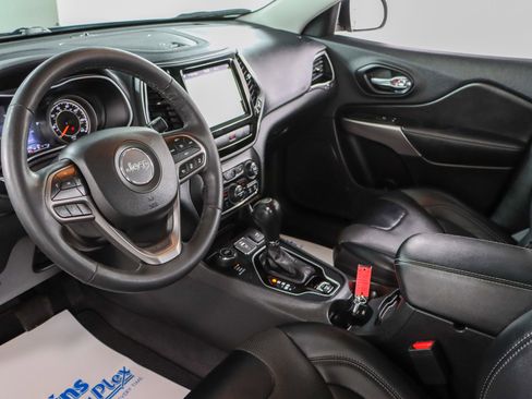 Used 2022 Jeep Cherokee Limited w/ Sun & Sound Group image 24