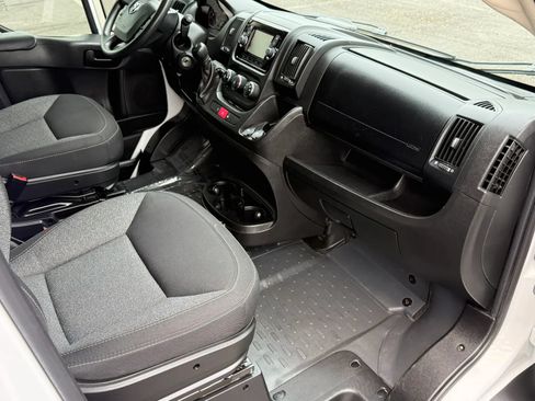 Used 2021 RAM ProMaster 2500 FWD image 13