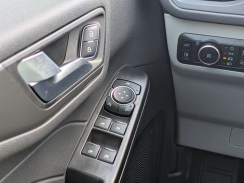 New 2026 Ford Escape SE FWD image 24