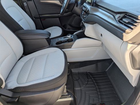 New 2026 Ford Escape Active image 25