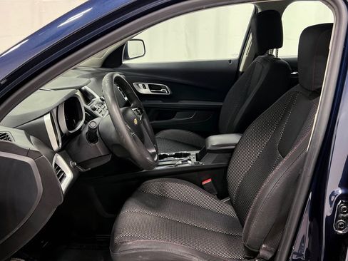 Used 2017 Chevrolet Equinox LS FWD image 13