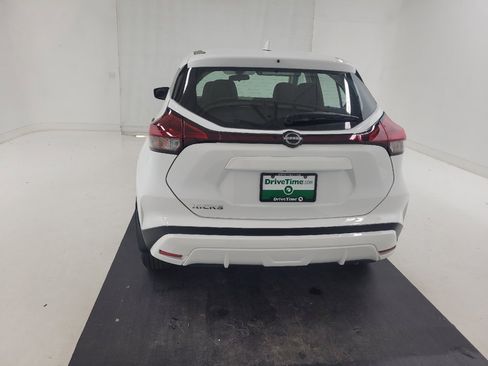 Used 2024 Nissan Kicks S FWD image 6