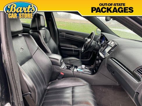 Used 2018 Chrysler 300 S image 14
