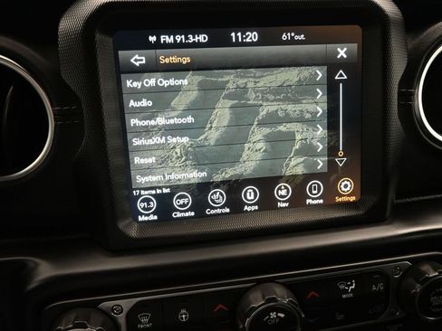 Used 2022 Jeep Gladiator Overland w/ Popular Equipment Package image 17