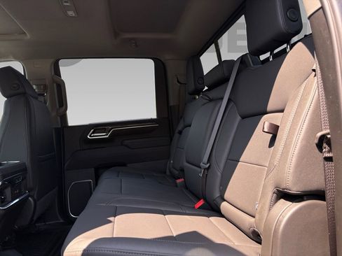 New 2026 Chevrolet Silverado 2500 LTZ w/ LTZ Convenience Package AWD/4WD image 4