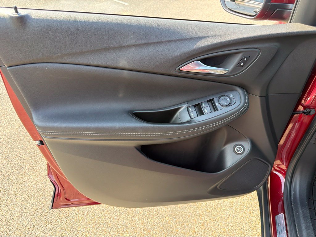 Used 2022 Buick Encore GX Select FWD image 19