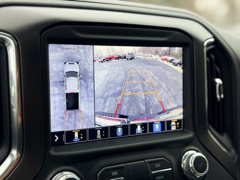 Certified 2023 GMC Sierra 2500 AT4 w/ AT4 Preferred Package image 17