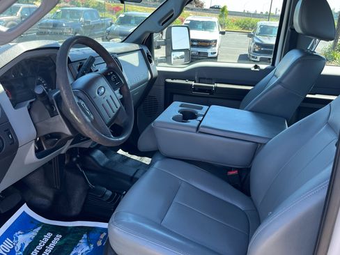 Used 2016 Ford F250 XL w/ XL Appearance Package AWD/4WD image 7